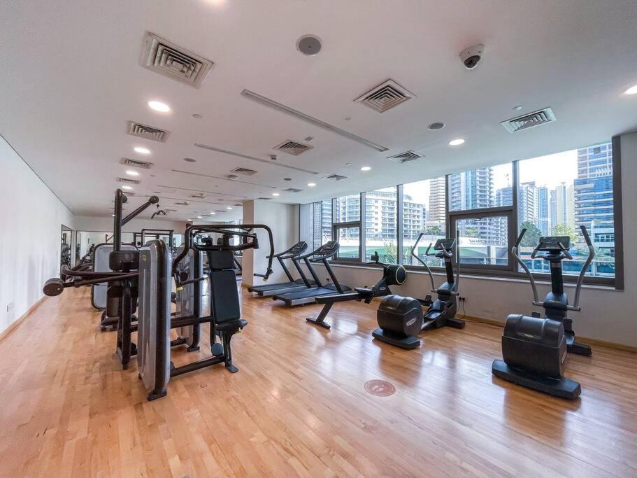 Cozy Studio In Sparkle Tower Jbr By Suiteable Dubai Exterior photo